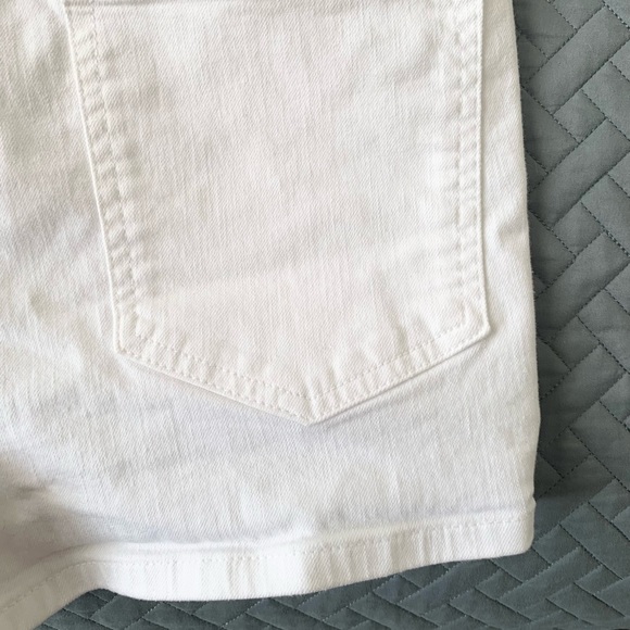 High-rise 3” denim shorts - Picture 6 of 7